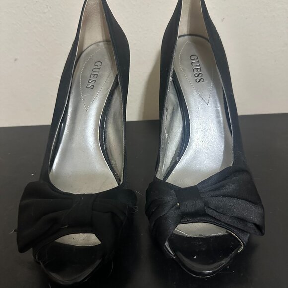 👠 Guess Women’s Black Peep Toe Slip-On Silk Pumps with Bow – Size 8 - Picture 1 of 4